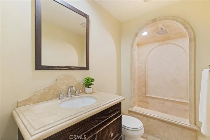 24134 Avenida Crescenta, Valencia, California 91355