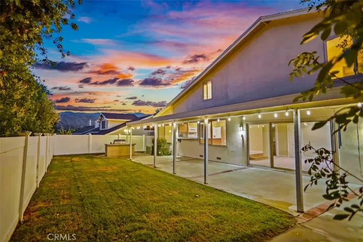 24134 Avenida Crescenta, Valencia, California 91355