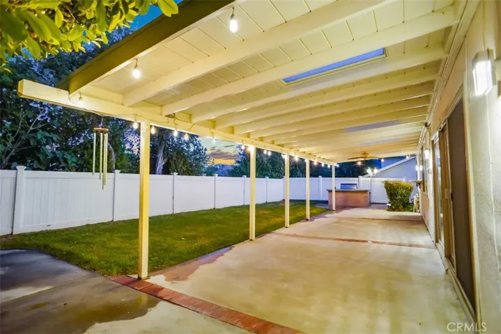 24134 Avenida Crescenta, Valencia, California 91355