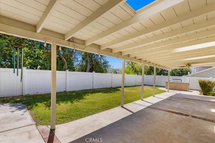 24134 Avenida Crescenta, Valencia, California 91355