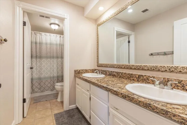 385 Hitch Drive, Hollister, California 95023