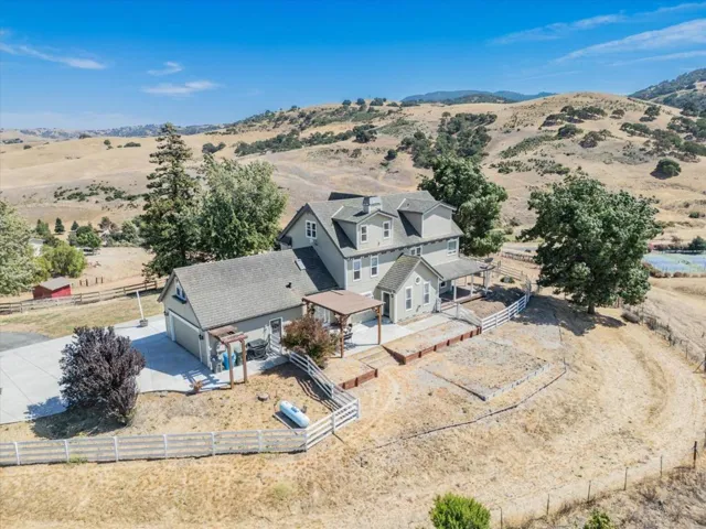 385 Hitch Drive, Hollister, California 95023