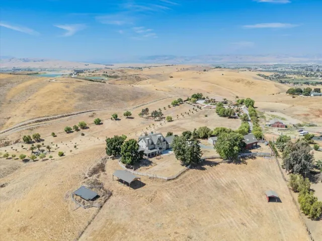 385 Hitch Drive, Hollister, California 95023