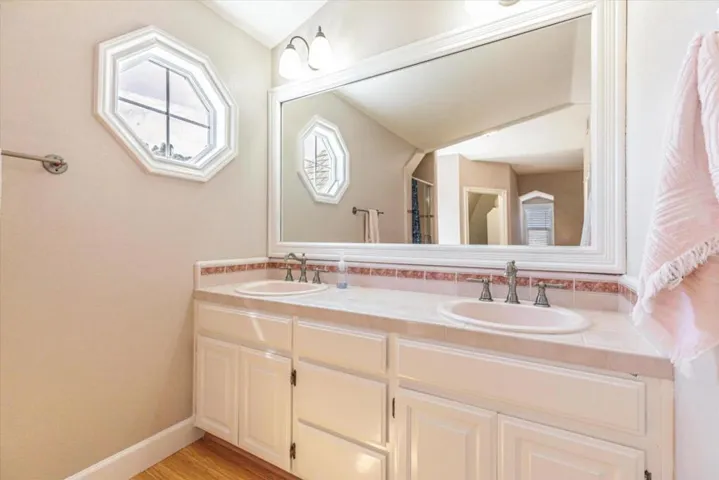 385 Hitch Drive, Hollister, California 95023