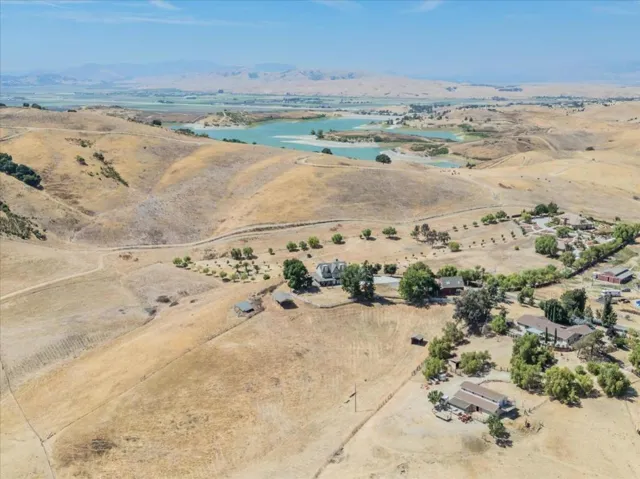 385 Hitch Drive, Hollister, California 95023