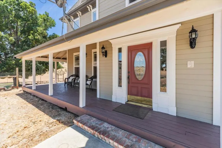 385 Hitch Drive, Hollister, California 95023