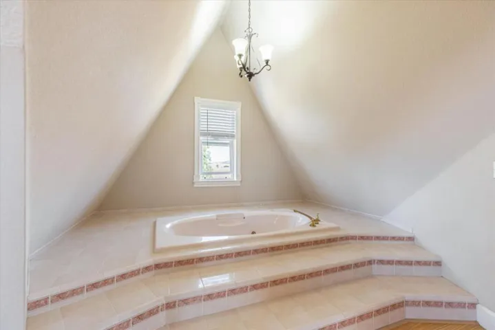 385 Hitch Drive, Hollister, California 95023