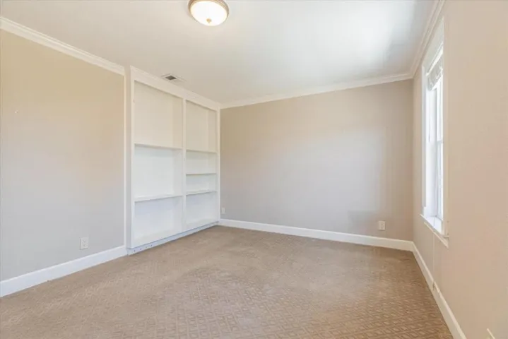 385 Hitch Drive, Hollister, California 95023