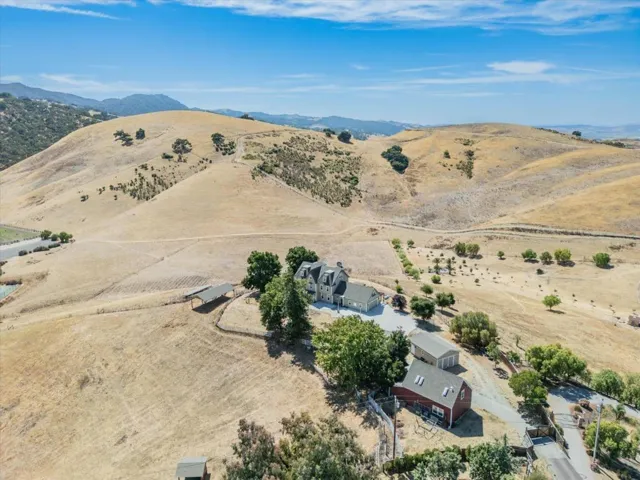 385 Hitch Drive, Hollister, California 95023