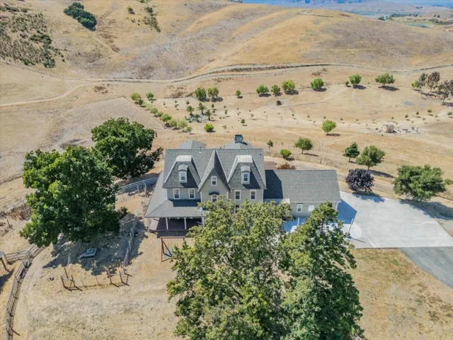 385 Hitch Drive, Hollister, California 95023