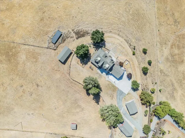 385 Hitch Drive, Hollister, California 95023