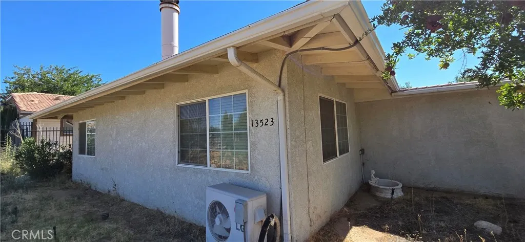 13523 Algonquin Road, Apple Valley, California 92308