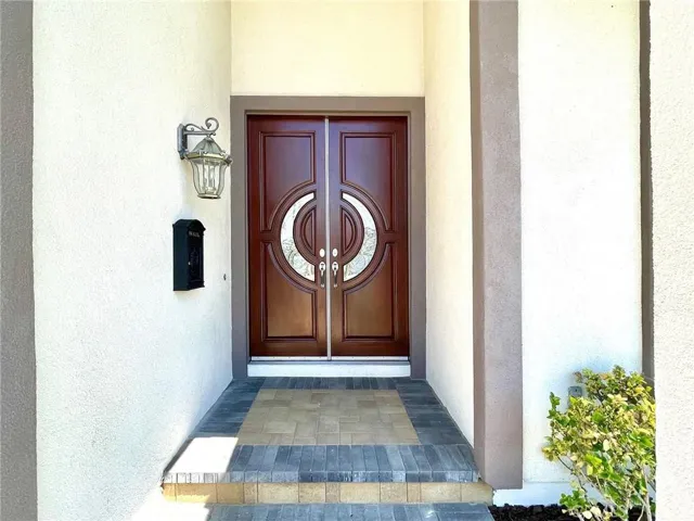 19711 Verona Lane, Yorba Linda, California 92886