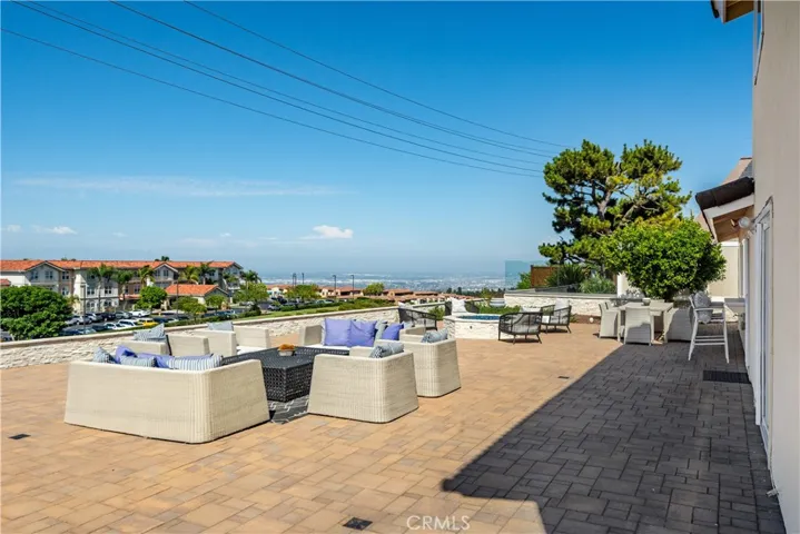 5705 Mistridge Drive, Rancho Palos Verdes, California 90275