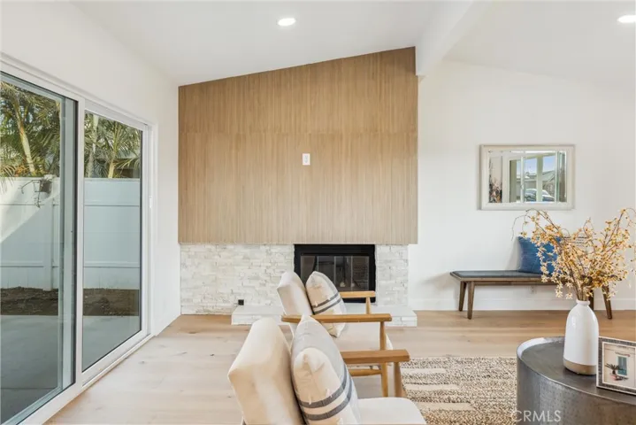961 Coronado Drive, Costa Mesa, California 92626