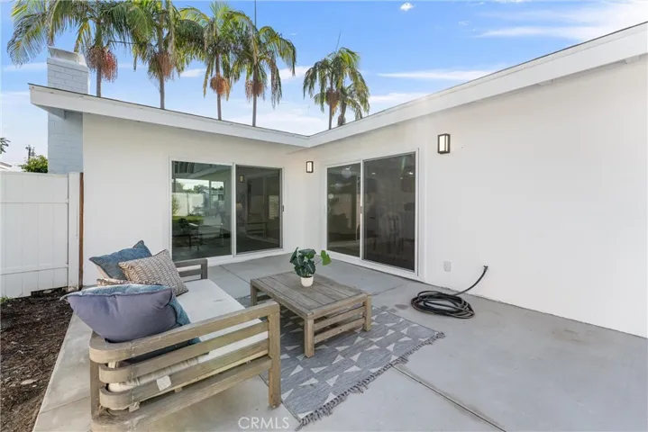 961 Coronado Drive, Costa Mesa, California 92626