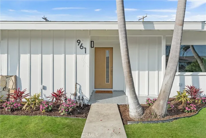 961 Coronado Drive, Costa Mesa, California 92626