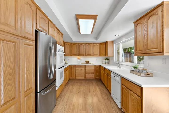 3060 Stelling Drive, Palo Alto, California 94303