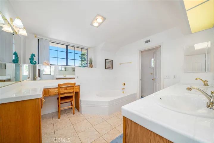 4267 Roxbury Street, Simi Valley, California 93063
