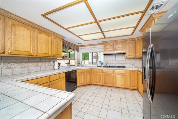 4267 Roxbury Street, Simi Valley, California 93063