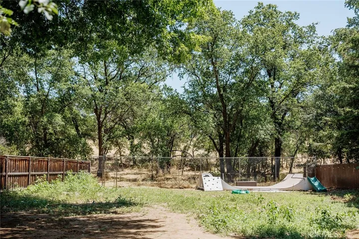 4 Chads Place, Chico, California 95928
