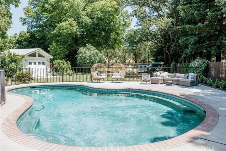4 Chads Place, Chico, California 95928