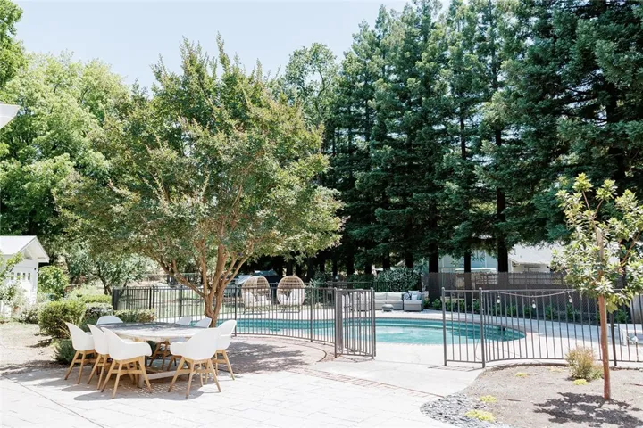 4 Chads Place, Chico, California 95928