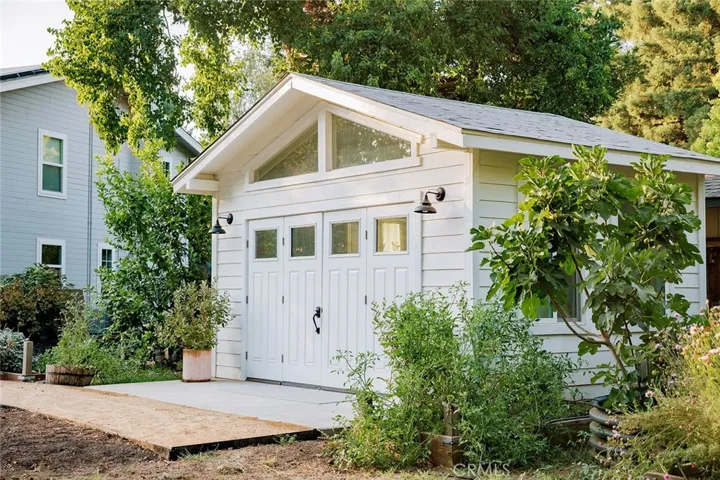4 Chads Place, Chico, California 95928