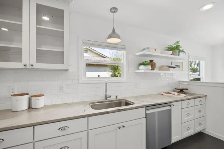 1130 Chapel Drive, Santa Clara, California 95050