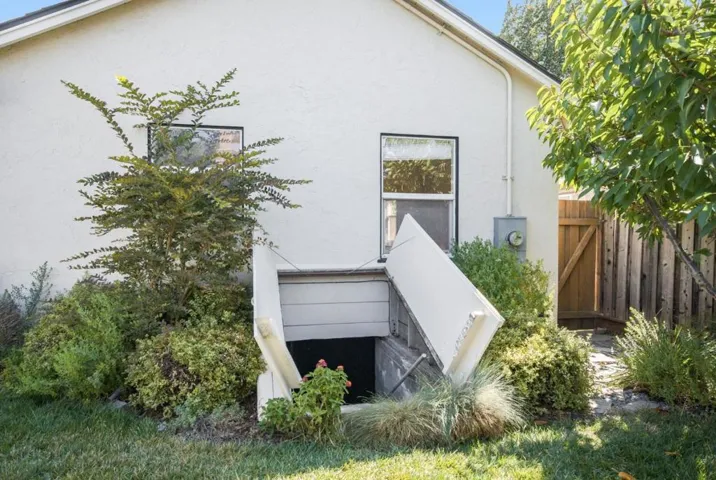 1130 Chapel Drive, Santa Clara, California 95050