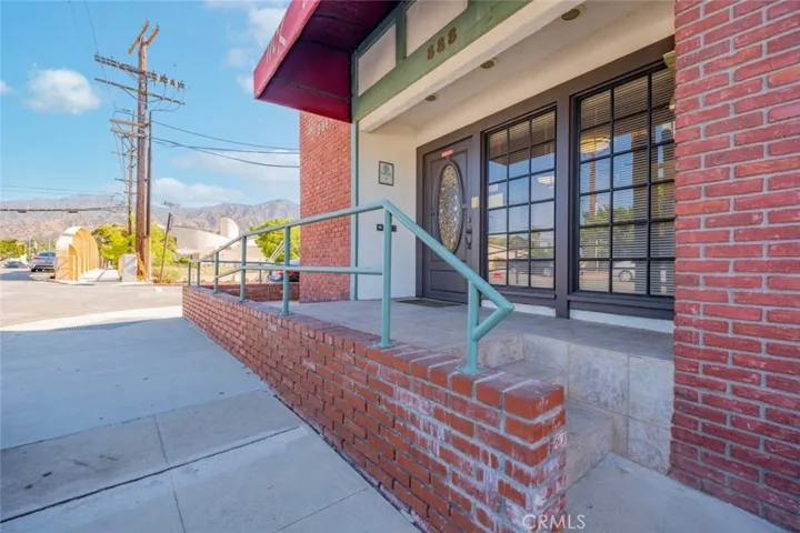 888 N Kenilworth Ave, Glendale, California 91203