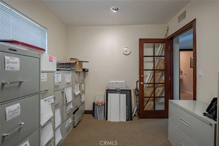 888 N Kenilworth Ave, Glendale, California 91203