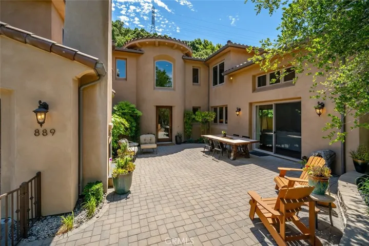 889 Isabella Way, San Luis Obispo, California 93405