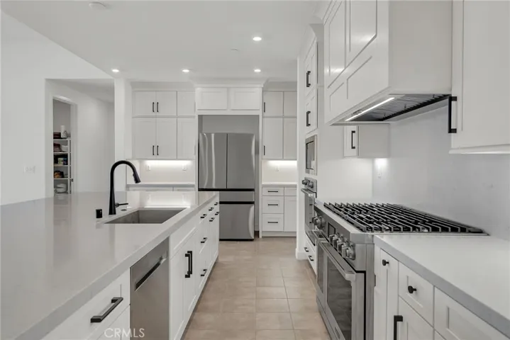 16225 New Canaan Court, Riverside, California 92504