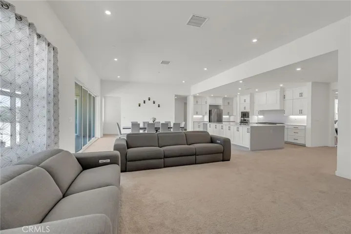 16225 New Canaan Court, Riverside, California 92504