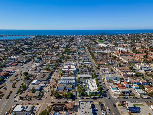 1952 Hornblend St 3, San Diego, California 92109