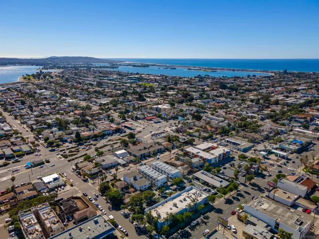 1952 Hornblend St 3, San Diego, California 92109