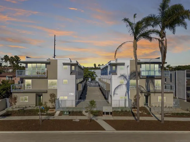 1952 Hornblend St 3, San Diego, California 92109