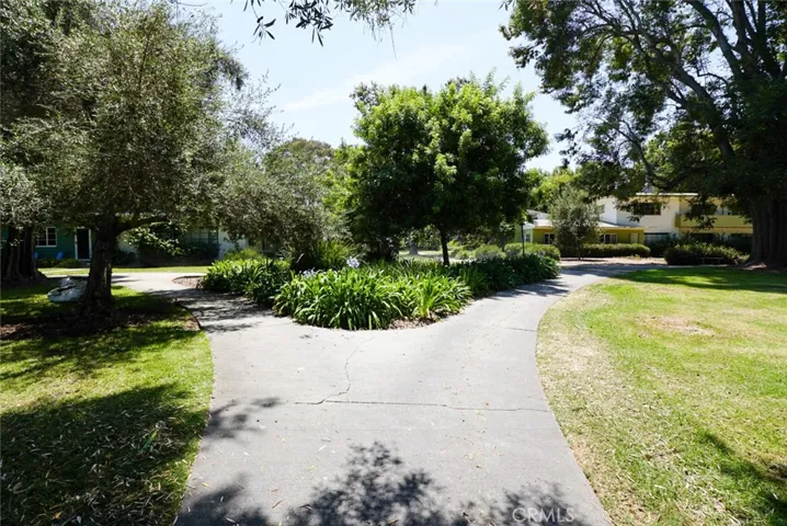 5123 Village, Los Angeles, California 90016