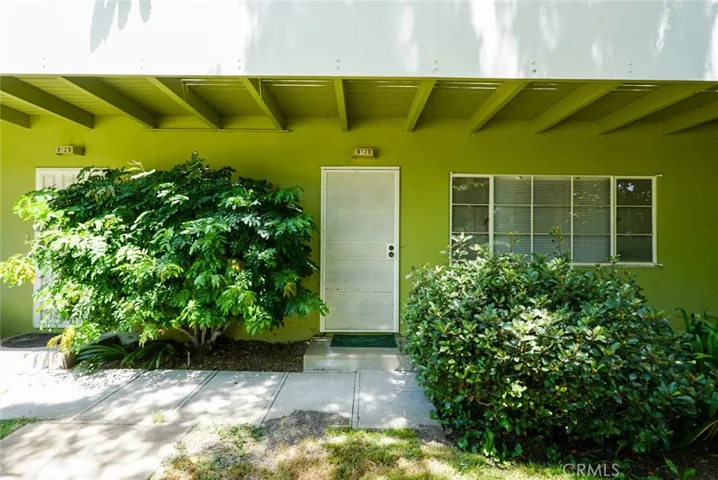 5123 Village, Los Angeles, California 90016