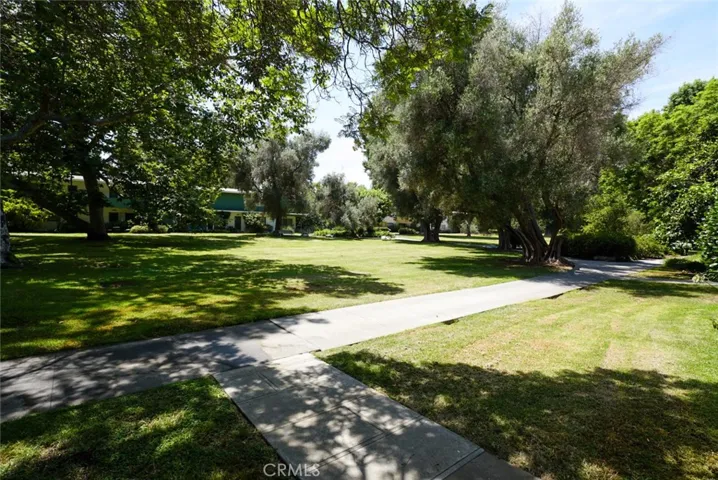 5123 Village, Los Angeles, California 90016