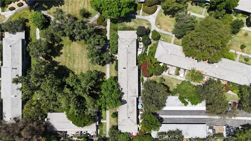 5123 Village, Los Angeles, California 90016