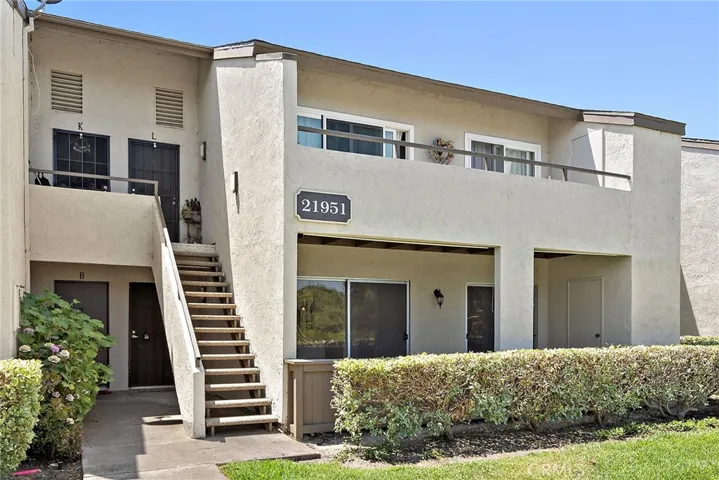 21951 Rimhurst Drive C, Lake Forest, California 92630