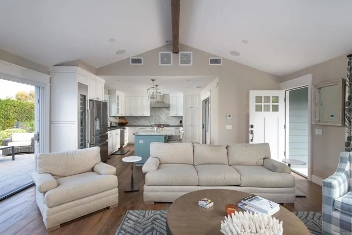 264 24th Street, Del Mar, California 92014