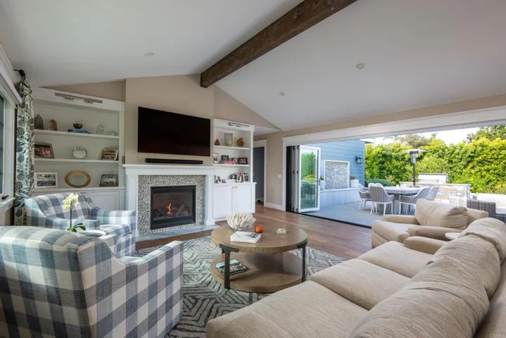 264 24th Street, Del Mar, California 92014