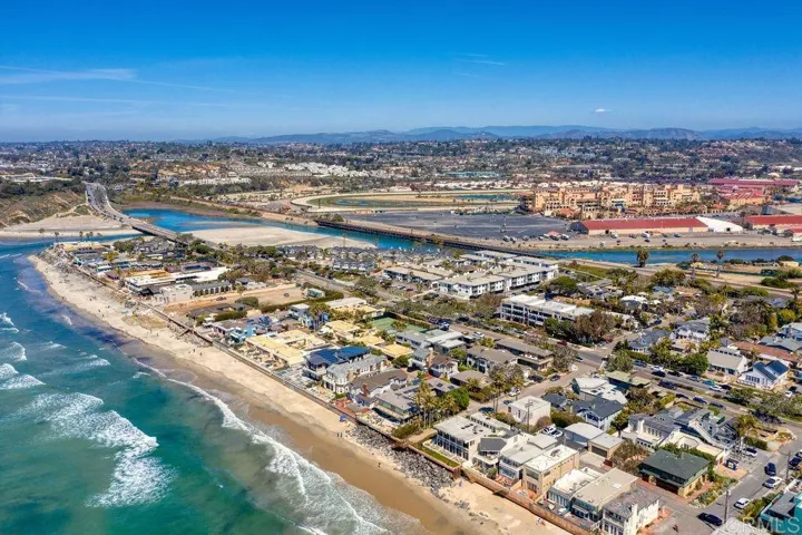 264 24th Street, Del Mar, California 92014