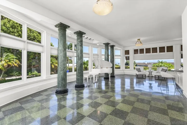 2434 Alcott Ct, San Diego, California 92106