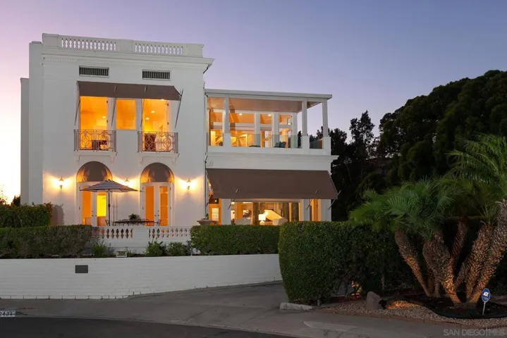 2434 Alcott Ct, San Diego, California 92106