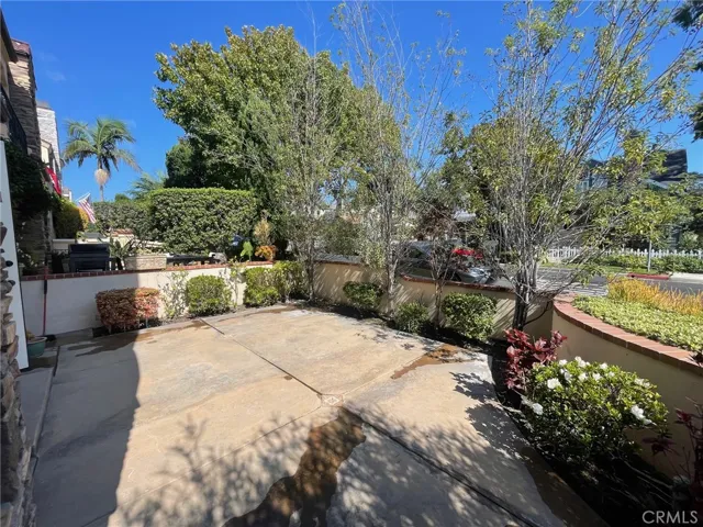 2332 2nd Avenue, Corona Del Mar, California 92625