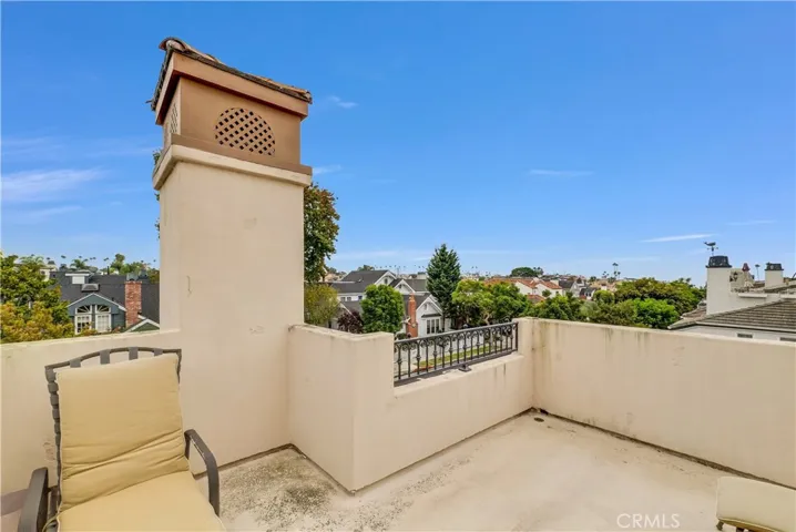 2332 2nd Avenue, Corona Del Mar, California 92625
